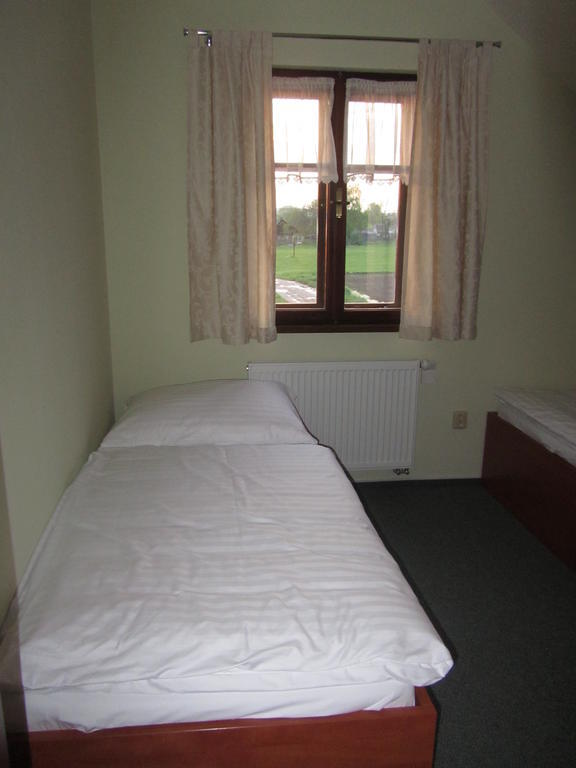 Penzion Na Fare Dubenec Chambre photo