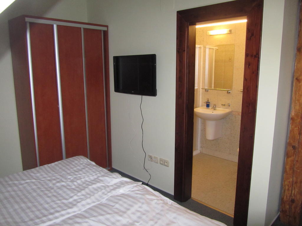 Penzion Na Fare Dubenec Chambre photo