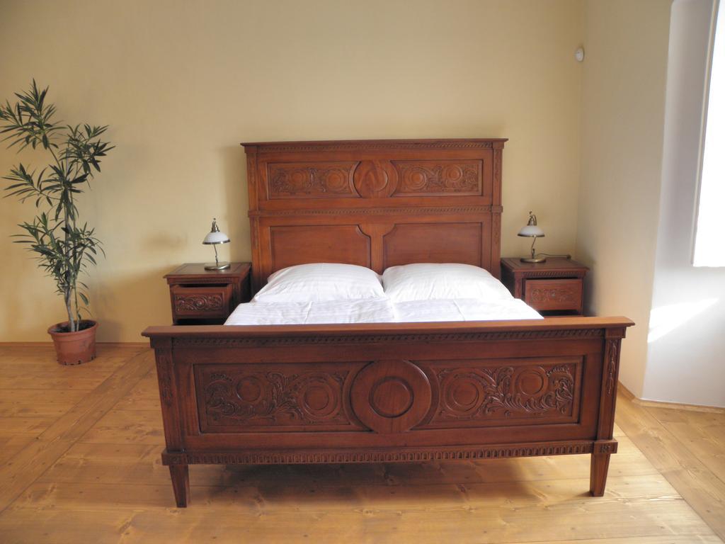 Penzion Na Fare Dubenec Chambre photo